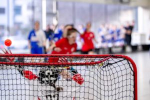 hur många perioder är det i innebandy